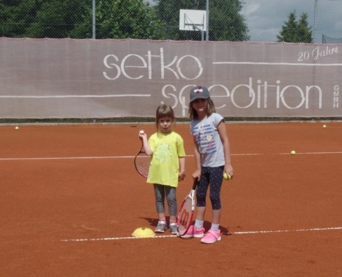 Jugendtraining Sommerabschluss Janine und Martina
